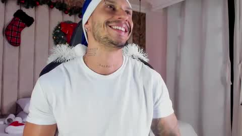 Snapshot of seth_vega_ chatting on 12/22/24, 09:20 HEY IM SETH online show from 12/22/24, 09:20