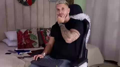 Snapshot of seth_vega_ chatting on 12/30/24, 09:50 HEY IM SETH online show from 12/30/24, 09:50