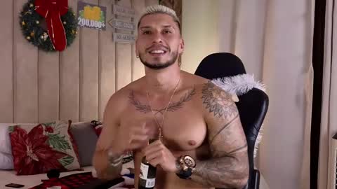 Snapshot of seth_vega_ chatting on 12/31/24, 09:06 HEY IM SETH online show from 12/31/24, 09:06