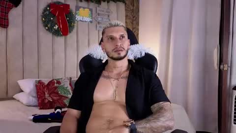 Snapshot of seth_vega_ chatting on 01/01/25, 04:18 HEY IM SETH online show from 01/01/25, 04:18