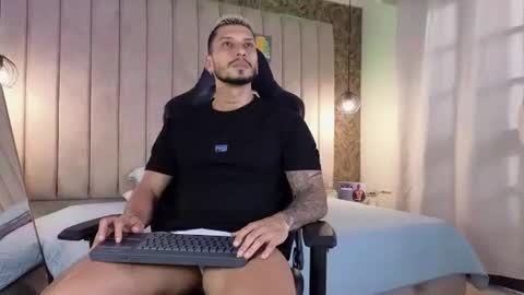 Snapshot of seth_vega_ chatting on 01/10/25, 09:31 HEY IM SETH online show from 01/10/25, 09:31