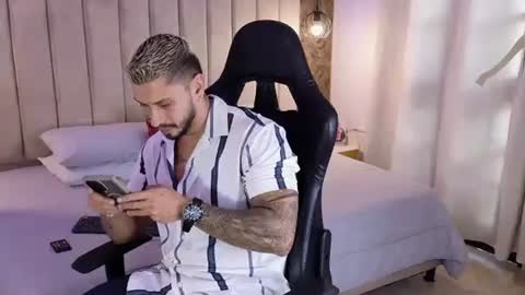 Snapshot of seth_vega_ chatting on 01/11/25, 06:12 HEY IM SETH online show from 01/11/25, 06:12