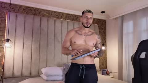 Snapshot of seth_vega_ chatting on 01/22/25, 05:49 HEY IM SETH online show from 01/22/25, 05:49