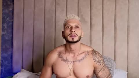 Snapshot of seth_vega_ chatting on 02/20/25, 03:01 HEY IM SETH online show from 02/20/25, 03:01