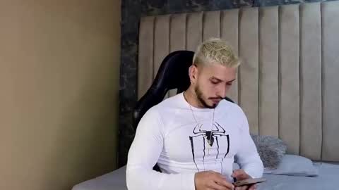 Snapshot of seth_vega_ chatting on 02/24/25, 10:14 HEY IM SETH online show from 02/24/25, 10:14