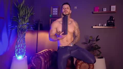 Snapshot of seth_vega_ chatting on 10/17/25, 08:11 HEY IM SETH online show from 10/17/25, 08:11