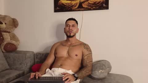 Snapshot of seth_vega_ chatting on 05/31/26, 11:39 HEY IM SETH online show from 05/31/26, 11:39