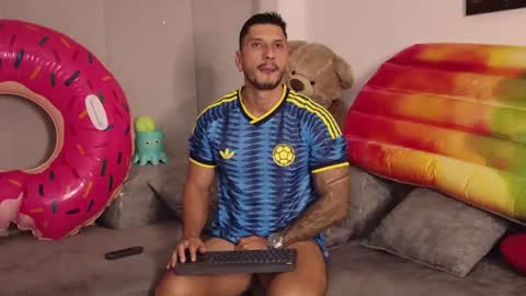 Snapshot of seth_vega_ chatting on 06/19/26, 12:37 HEY IM SETH online show from 06/19/26, 12:37