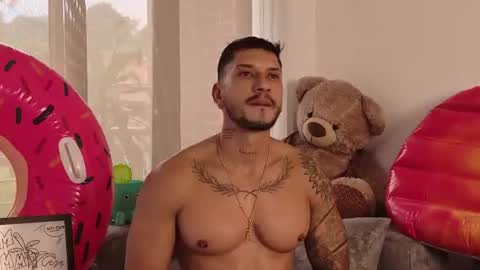 Snapshot of seth_vega_ chatting on 06/19/26, 02:54 HEY IM SETH online show from 06/19/26, 02:54