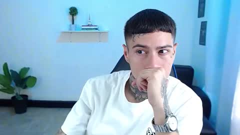 Thomas online show from 10/17/25, 03:03