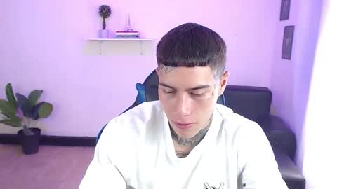 Thomas online show from 10/28/25, 03:14