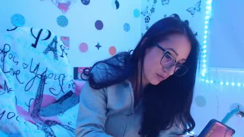 Snapshot of seuctive_woman57 chatting on 01/29/25, 11:20 samy online show from 01/29/25, 11:20