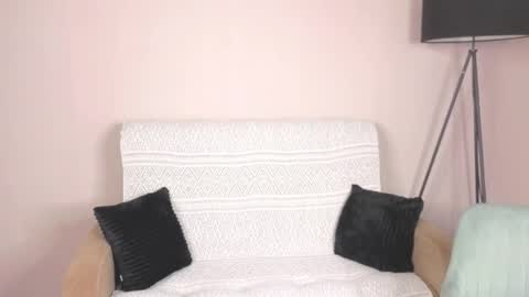 Snapshot of sevans14 chatting on 12/21/25, 10:28 SevanS14 online show from 12/21/25, 10:28