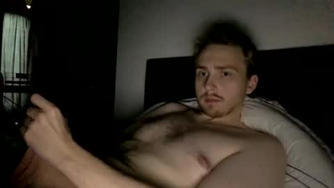 seven20yrs online show from 11/20/25, 01:44