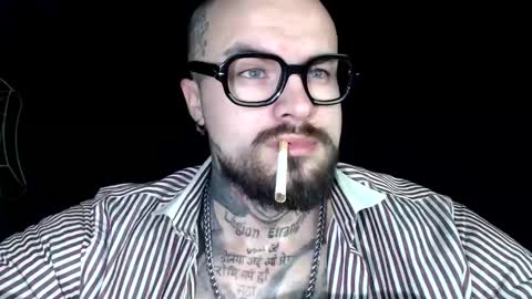 Snapshot of sevendragons1 chatting on 04/05/26, 08:06 SevenDragons online show from 04/05/26, 08:06