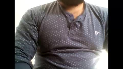 Snapshot of sevillano999 chatting on 04/19/26, 04:39 sevillano999 online show from 04/19/26, 04:39