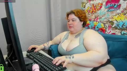 Snapshot of sew_sunny chatting on 04/23/26, 12:56 Sew online show from 04/23/26, 12:56