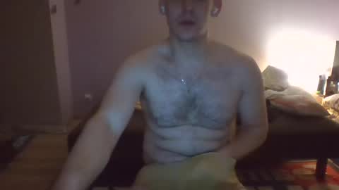 Snapshot of sewek101 chatting on 02/22/25, 01:00 Sewerin online show from 02/22/25, 01:00