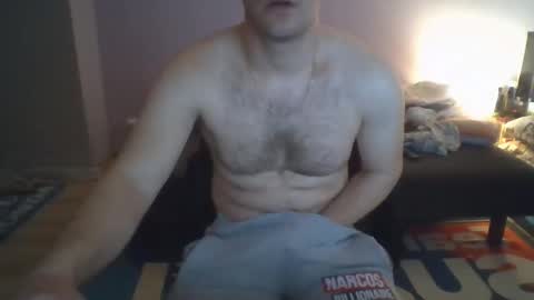 Snapshot of sewek101 chatting on 02/24/25, 10:25 Sewerin online show from 02/24/25, 10:25