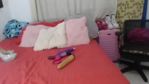 Snapshot of sex_forever77 chatting on 02/22/25, 07:45 Karol y antony online show from 02/22/25, 07:45