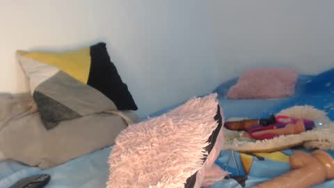 Snapshot of sex_forever77 chatting on 10/09/25, 06:33 Karol y antony online show from 10/09/25, 06:33