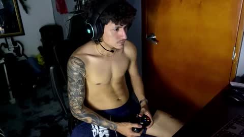 Snapshot of sex_love_sweat chatting on 01/09/26, 07:00 sex_love_sweat online show from 01/09/26, 07:00