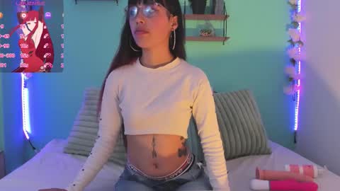 Snapshot of sex_rouse chatting on 10/22/25, 05:02 Rouse  online show from 10/22/25, 05:02