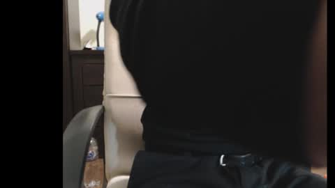 Snapshot of sexandsexy1999 chatting on 11/04/25, 01:16 Daniel Taylor online show from 11/04/25, 01:16