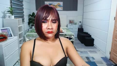 Snapshot of sexcum_trendingts_now chatting on 10/30/25, 06:41 MS Anna online show from 10/30/25, 06:41