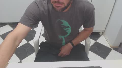 Snapshot of sexfunbeach chatting on 12/04/24, 10:35 Sexfunbeach online show from 12/04/24, 10:35