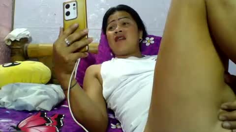 Snapshot of sexgoddesses4u chatting on 03/18/26, 03:31 Ems online show from 03/18/26, 03:31