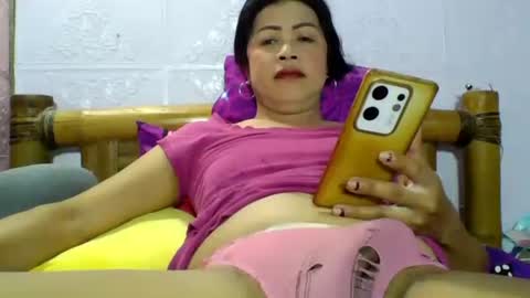Snapshot of sexgoddesses4u chatting on 05/07/26, 03:01 Ems online show from 05/07/26, 03:01