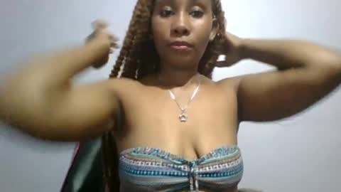 Snapshot of sexie_curvie chatting on 02/11/25, 04:13 Maggie online show from 02/11/25, 04:13