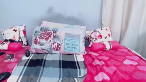 Snapshot of sexiebootyjoyxx chatting on 02/19/25, 08:22 sexiebootyjoyxx online show from 02/19/25, 08:22