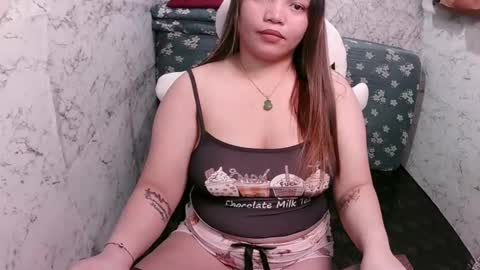 Snapshot of seximarsh88 chatting on 01/08/25, 04:44 Thess A. online show from 01/08/25, 04:44