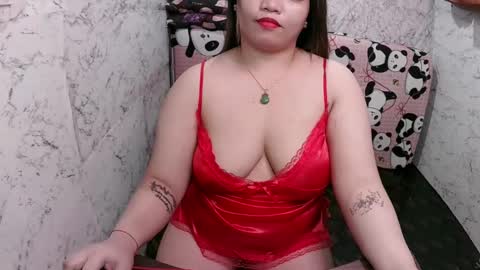 Snapshot of seximarsh88 chatting on 01/19/25, 07:15 Thess A. online show from 01/19/25, 07:15