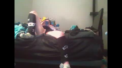 Snapshot of sexislitpuss69 chatting on 02/22/25, 03:23 sexislitpuss69 online show from 02/22/25, 03:23