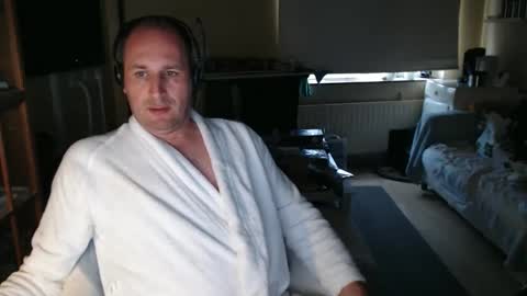 Snapshot of sexlobo1 chatting on 04/13/26, 05:40 Sexlobo online show from 04/13/26, 05:40