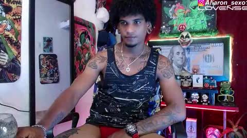 Snapshot of sexo_aharon chatting on 09/10/25, 09:04 Aharon ravelo online show from 09/10/25, 09:04