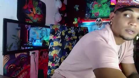 Snapshot of sexo_aharon chatting on 11/16/25, 05:57 Aharon ravelo online show from 11/16/25, 05:57
