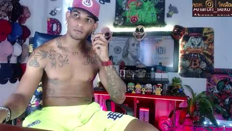 Aharon  ravelo online show from 02/26/26, 04:22