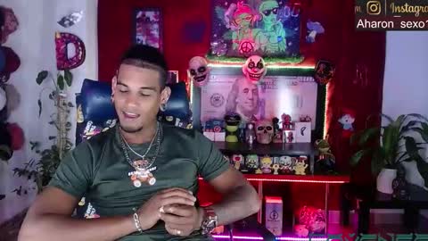 Aharon  ravelo online show from 03/21/26, 03:44