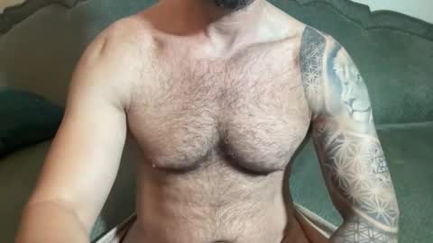 Snapshot of sexologistbull chatting on 06/05/26, 03:02 SexologistBull online show from 06/05/26, 03:02