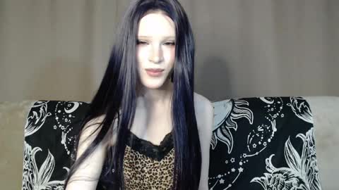 Nextdoor Princess online show from 04/26/26, 10:13
