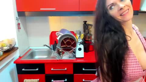 sexqueen1111 online show from 02/08/25, 04:36