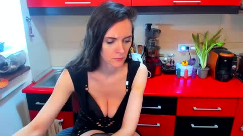 sexqueen1111 online show from 03/11/25, 05:49