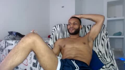Snapshot of sexseason777 chatting on 04/18/26, 06:01 STIIV G online show from 04/18/26, 06:01