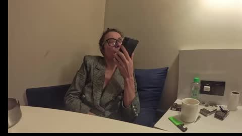 sextilyon online show from 04/19/26, 02:55