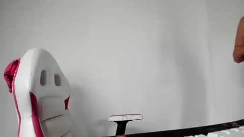 Snapshot of sexual_addiction chatting on 01/15/25, 09:20 SARA    online show from 01/15/25, 09:20