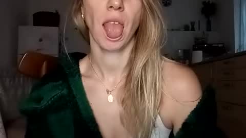 Verona online show from 12/16/25, 07:24